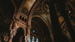 inside-church nave